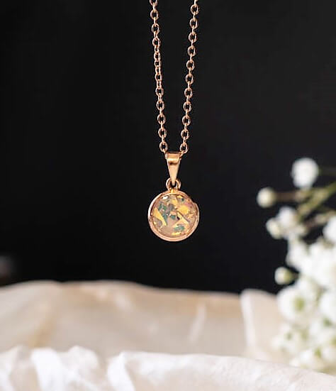 Leah Round Pendant